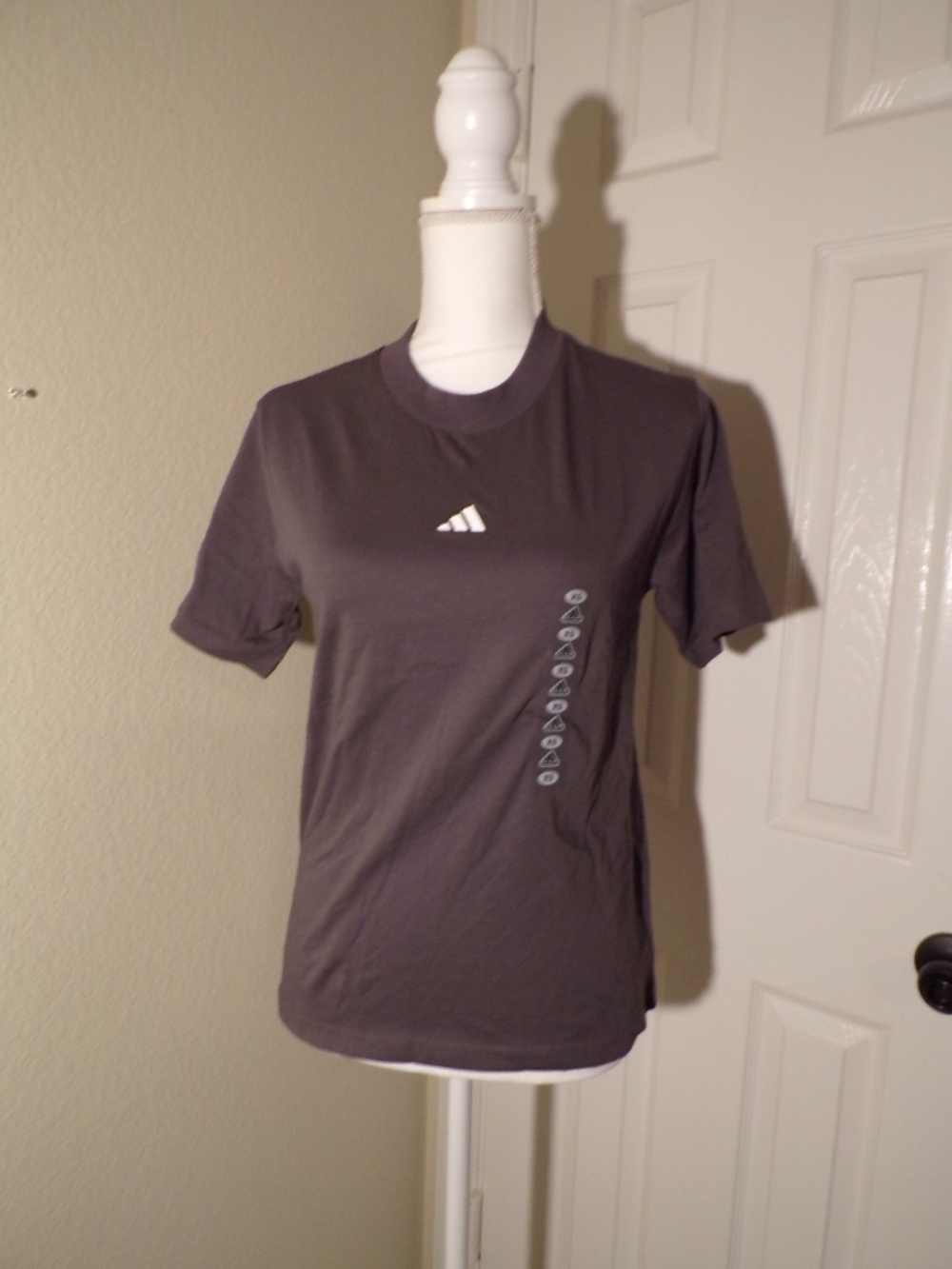 Adidas Women's W SL SJ T Multi Sport T-Shirt – Grey Strata/White – Size XS – NWT